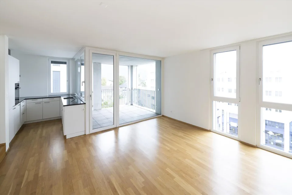 Raramente bella appartamento-maisonnette di 4,5 locali con vista da sogno!