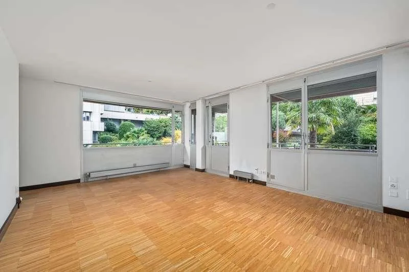 Appartement avec vue sur le lac à Lugano à rénover