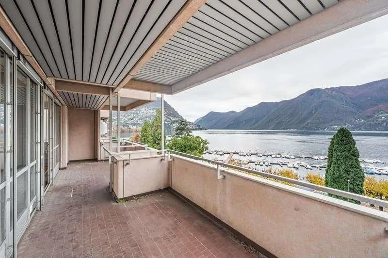 Appartamento vista lago a Lugano da ristrutturare