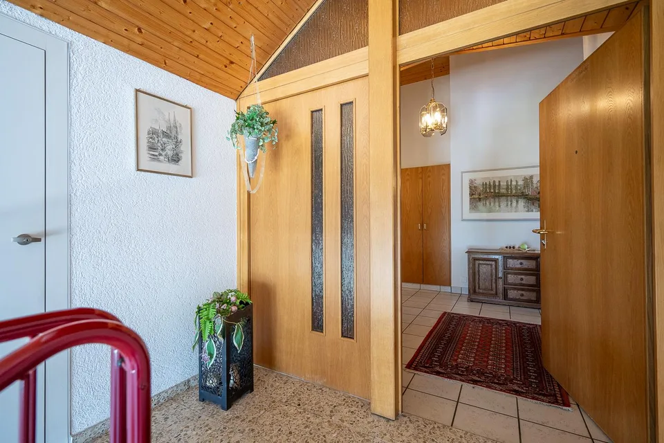 Charmant appartement de 4,5 pièces en mansarde à Niederuzwil