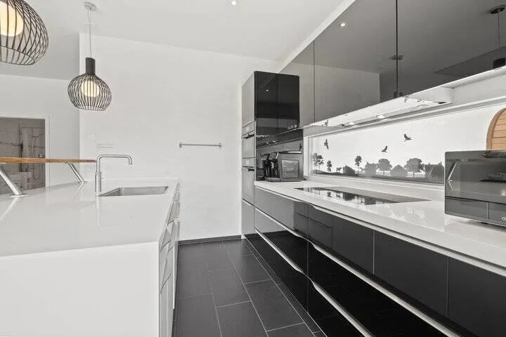 PLUS DE NATURE. PLUS DE CALME.  PLUS DE CONFORT - APPARTEMENT EXCLUSIF AVEC  UNE TERRASSE DE 213 M²