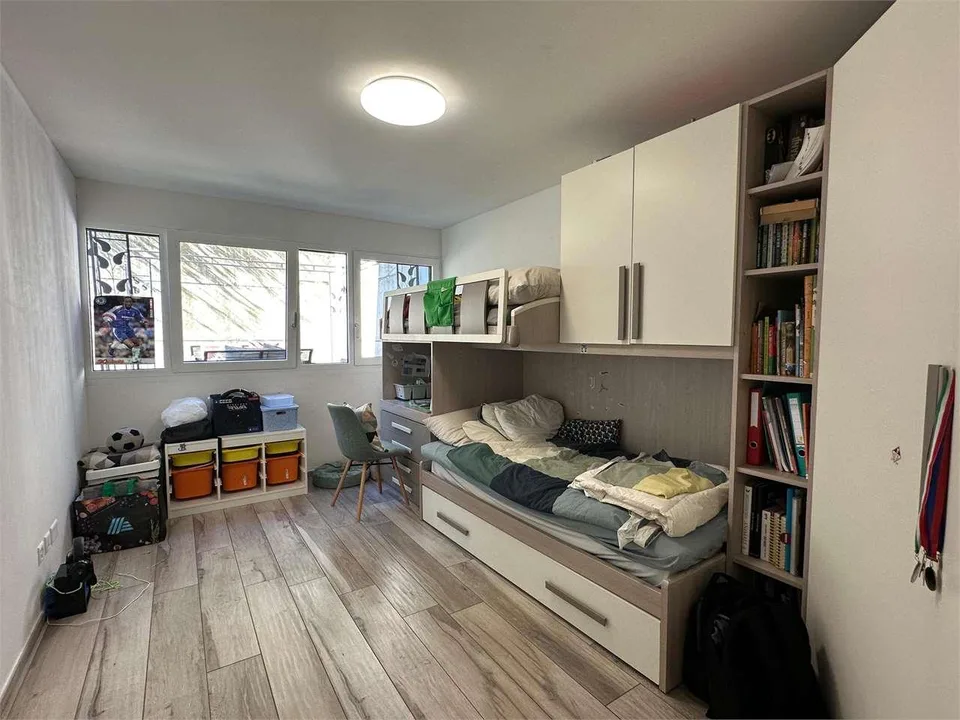 Appartement raffiné de 3,5 pièces avec jardin privé à Sorengo – photo 8 sur 12