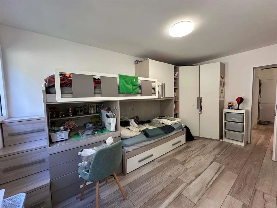Appartement raffiné de 3,5 pièces avec jardin privé à Sorengo – photo 7 sur 12