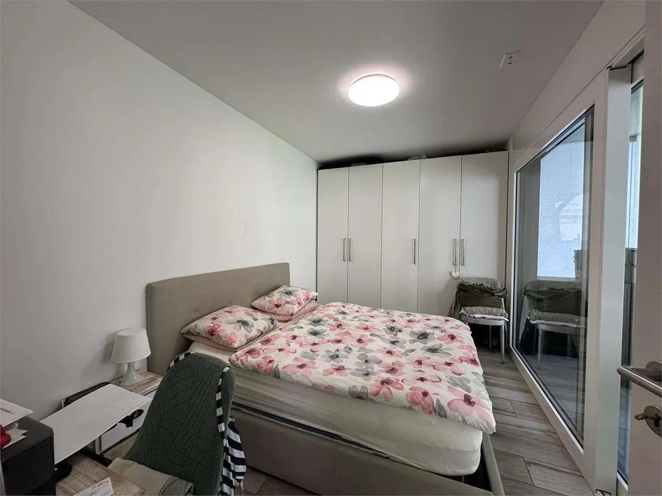 Appartement raffiné de 3,5 pièces avec jardin privé à Sorengo – photo 9 sur 12