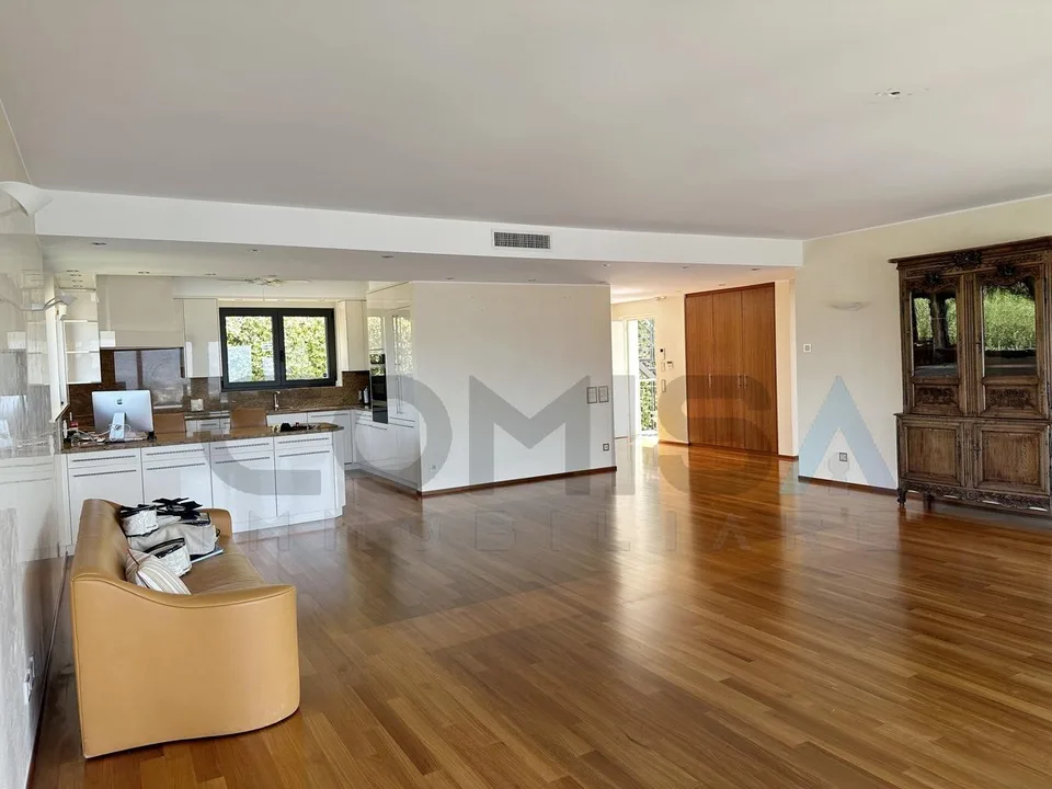 ALBONAGO - Lugano Attico 4.5 con rooftop, vista lago, città, montagne