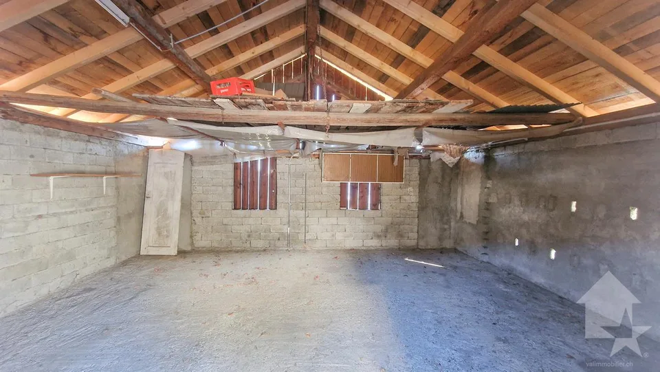 Appartement de 5.5 pièces + grange/garage, splendide vue, calme, ensoleillé – Foto 12 von 13