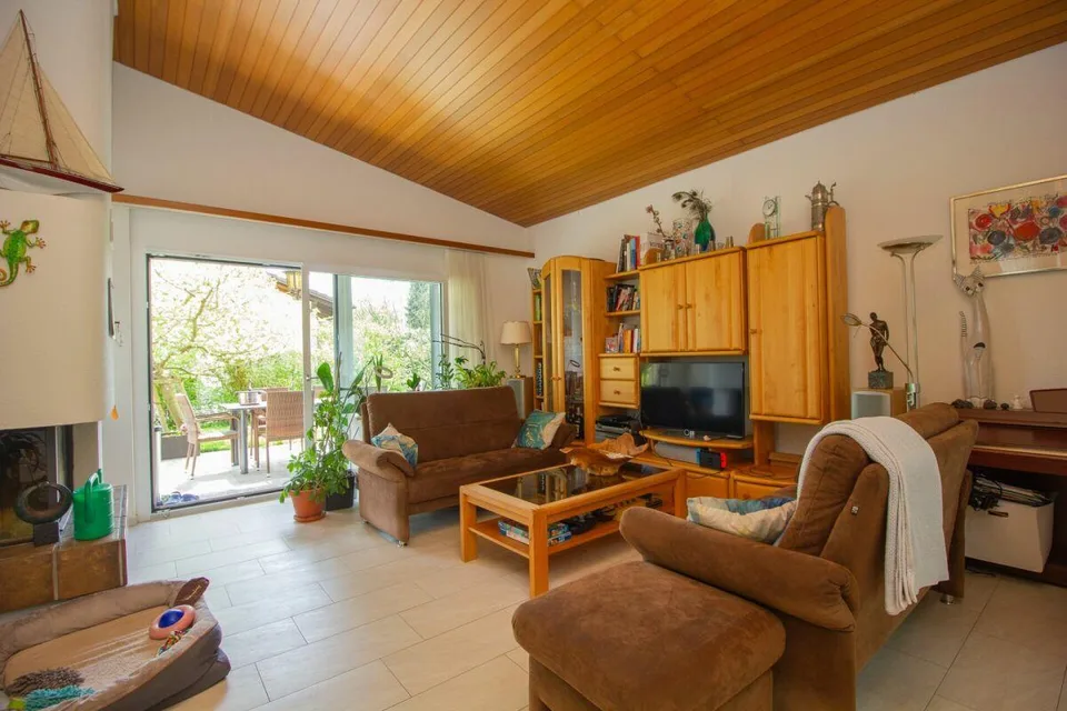 Casa moderna di 6,5 locali in una strada senza uscita a Erlinsbach AG