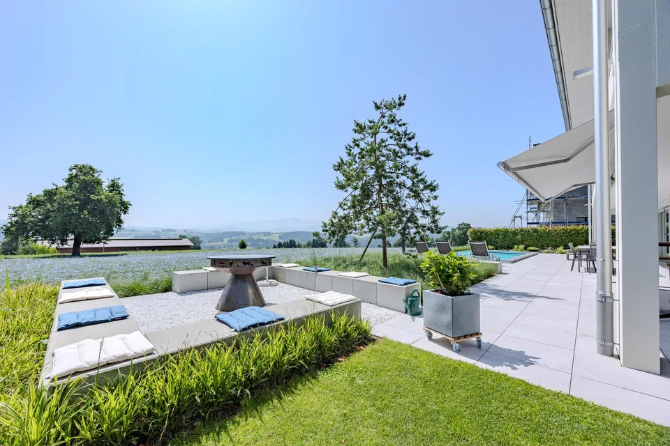 Casa unifamiliare esclusiva con piscina in una posizione residenziale affascinante con vista sul Säntis