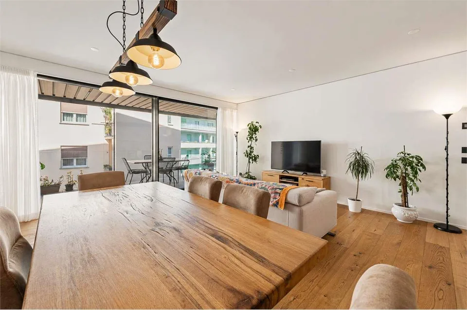 Elegante 4.5 locali con ampia terrazza nella rinomata Residenza Parco