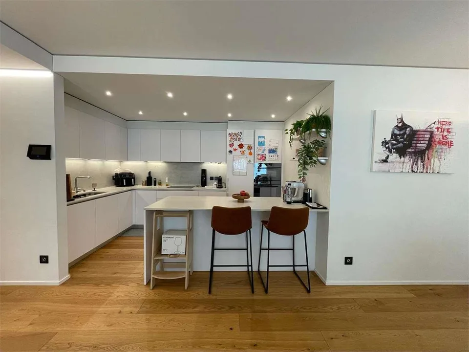 Elegante 4.5 locali con ampia terrazza nella rinomata Residenza Parco