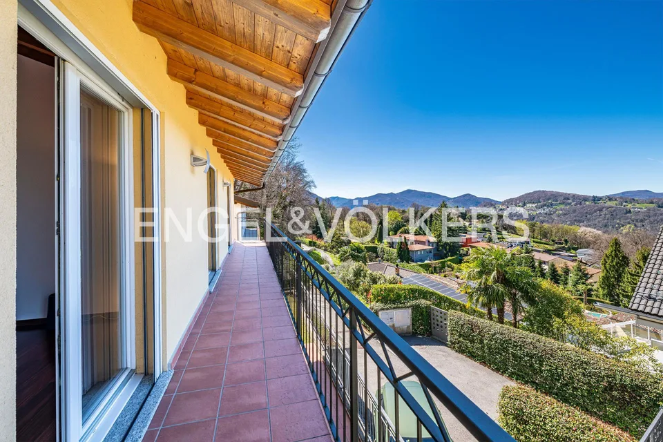 Villa mit freiem Blick in einem Wohngebiet – Foto 11 von 13