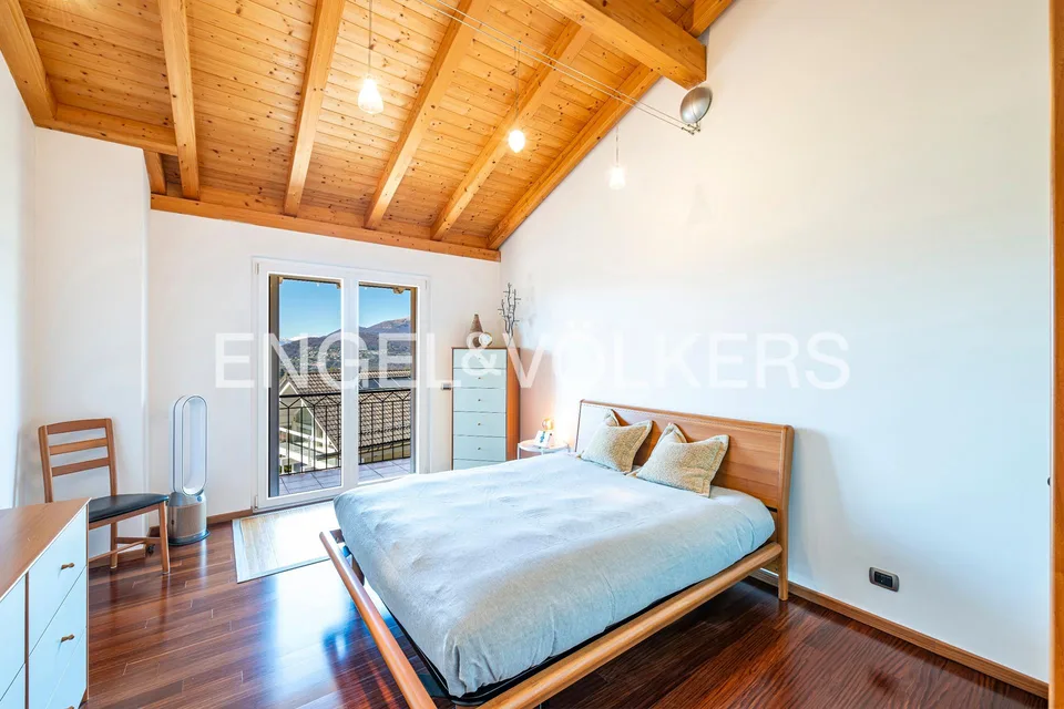 Villa mit freiem Blick in einem Wohngebiet – Foto 7 von 13
