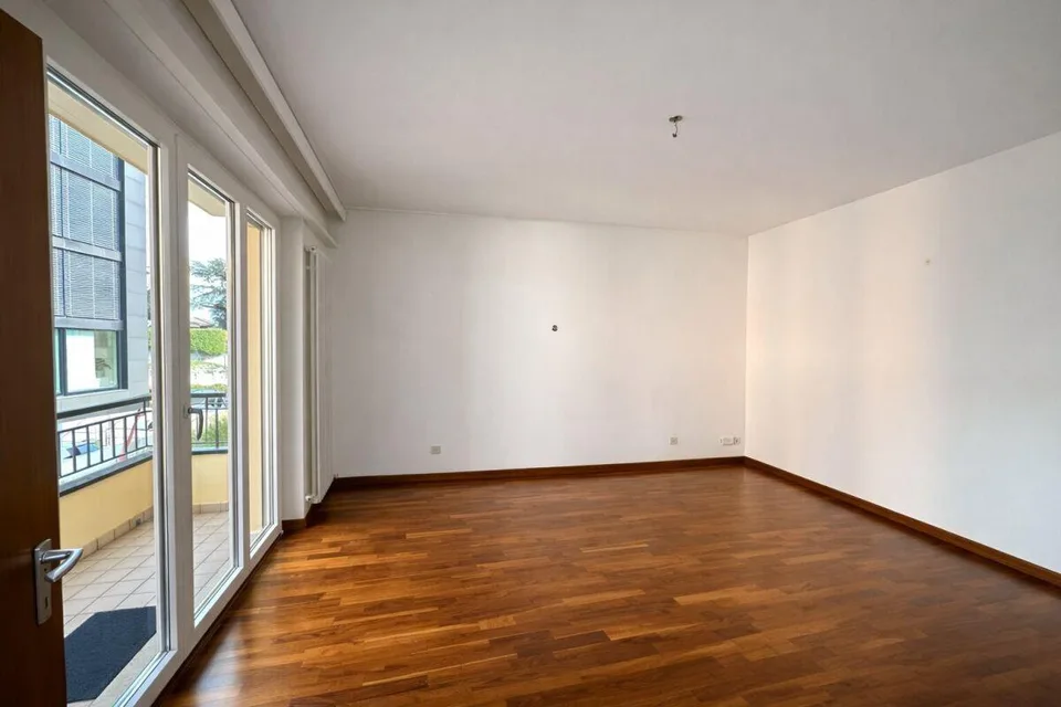 Grand et lumineux appartement de 5.5 pièces, dernier étage, vue ouverte – photo 15 sur 20