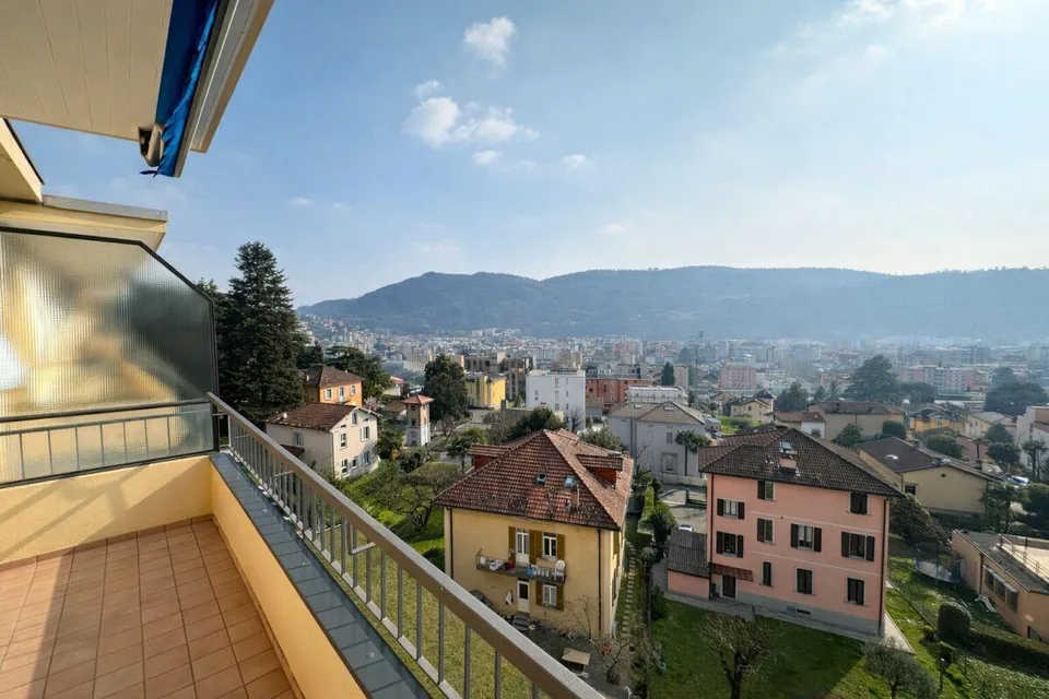 Grand et lumineux appartement de 5.5 pièces, dernier étage, vue ouverte – photo 6 sur 20