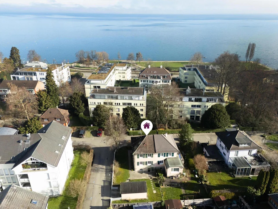 Doppeleinfamilienhaushälfte mit grossem Garten