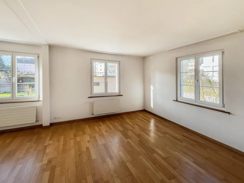 Doppeleinfamilienhaushälfte mit grossem Garten – Foto 6 von 10