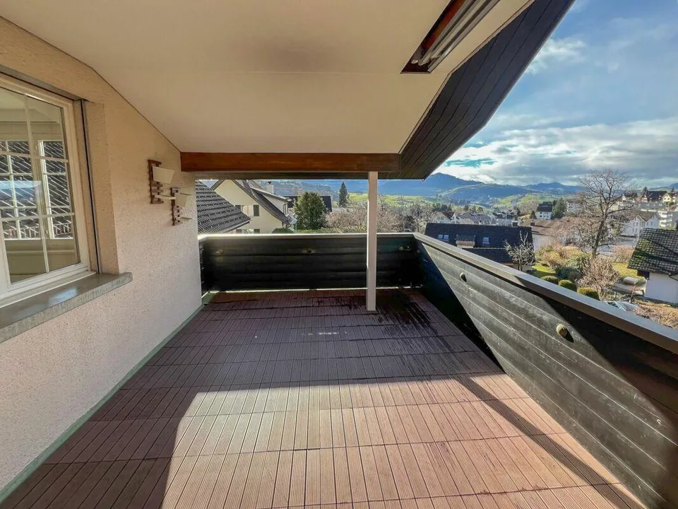 Alpstein view included - modern attic apartment in prime location