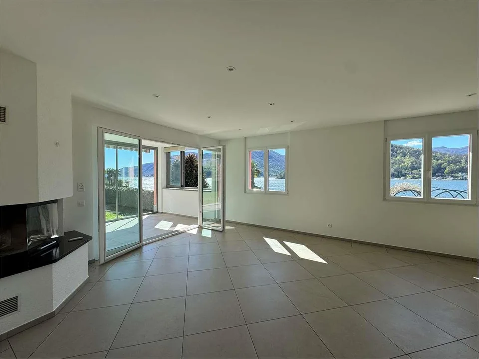 Villa mit 5.5 Zimmern in Collina d'oro mit atemberaubendem Seeblick