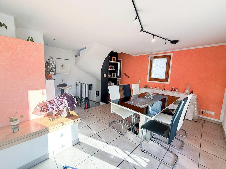 Typisches Tessiner Steinhaus voellig rennoviert