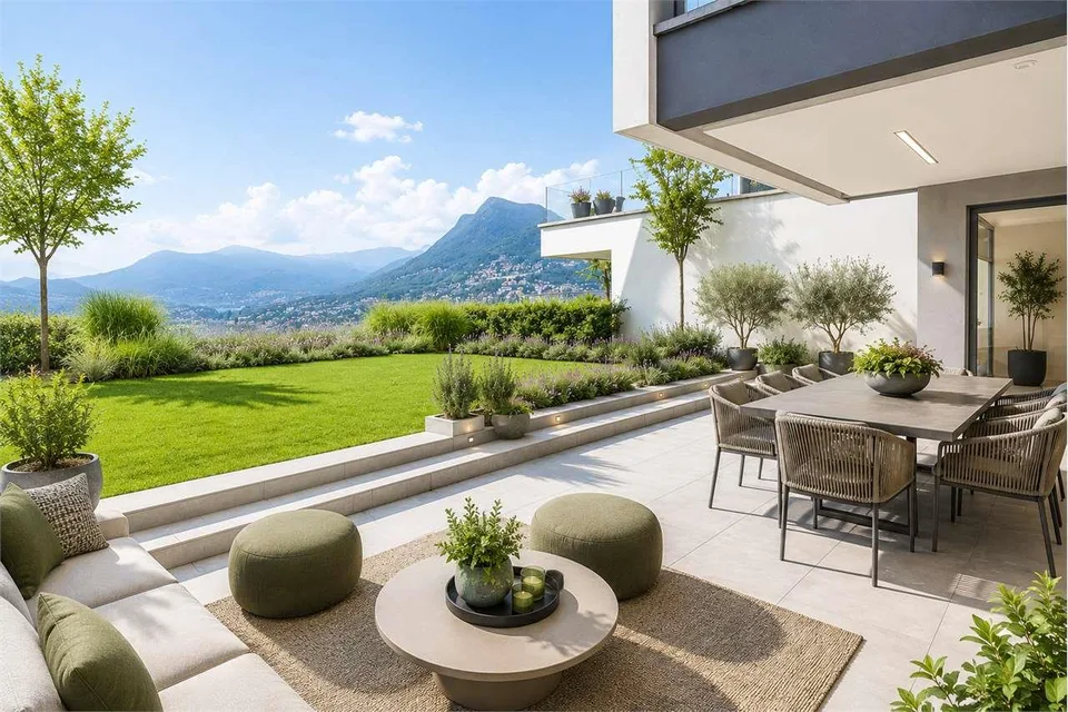 Elegante appartamento con grande terrazzo e giardino privato