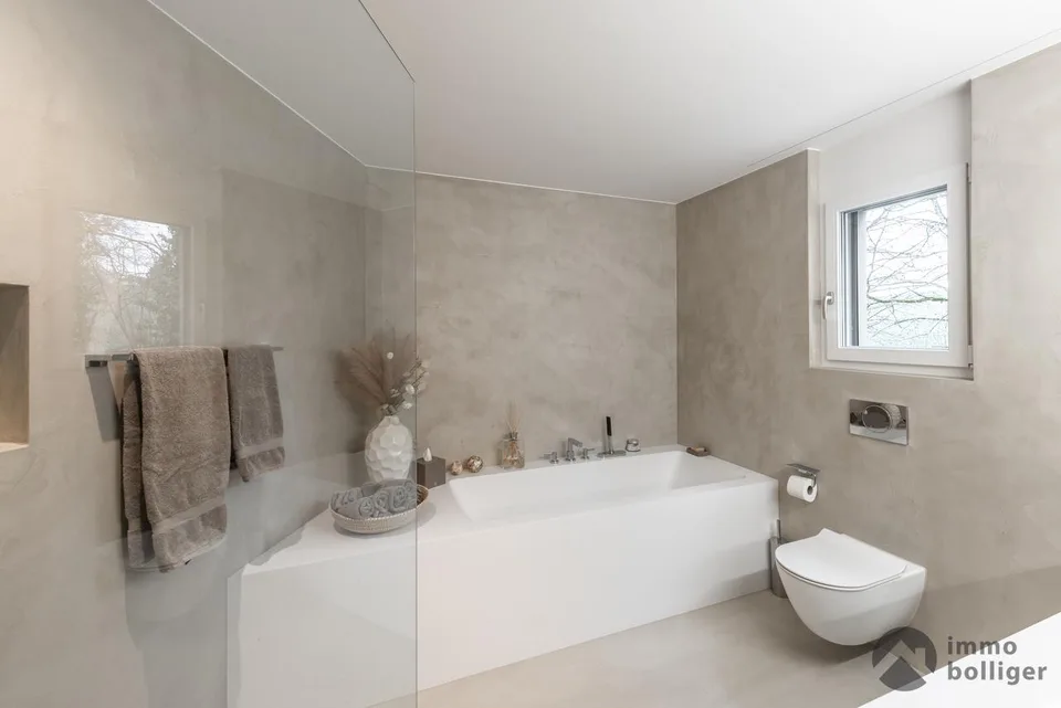 Einzigartiges Design, exklusiver Komfort und Ausblick in die Natur – foto 12 di 16