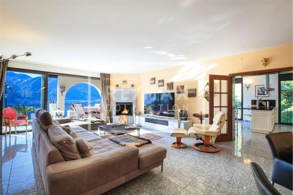 6-Zimmer-Villa mit Seesicht – Foto 7 von 13