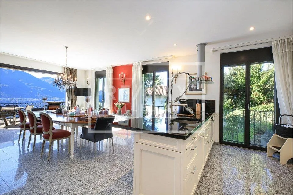 6-Zimmer-Villa mit Seesicht – Foto 9 von 13
