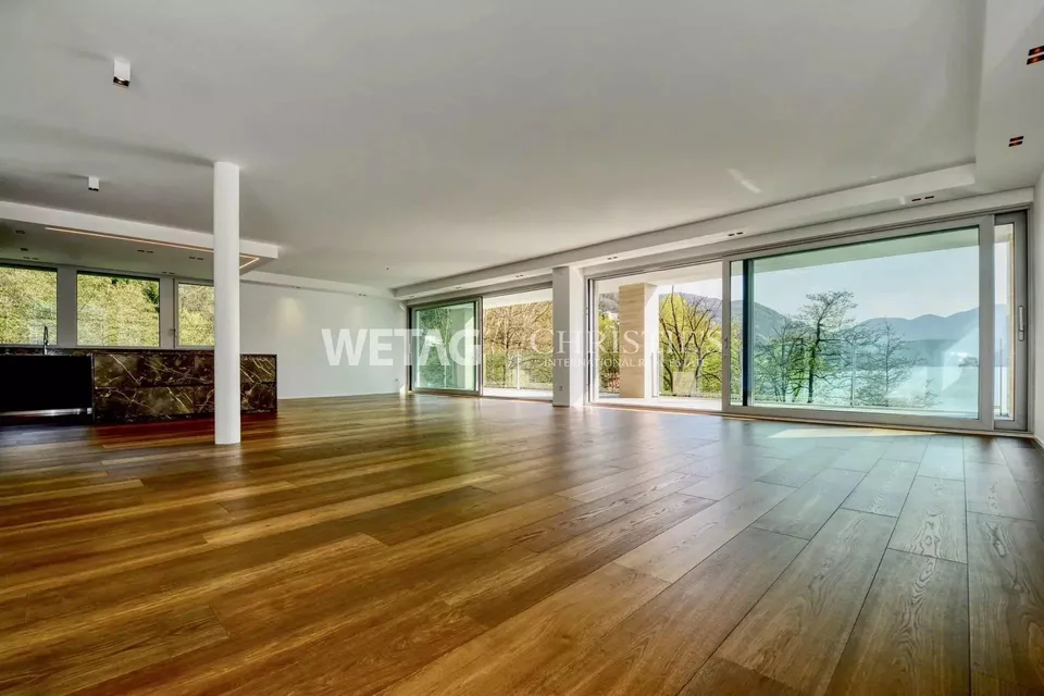 Luxus-Penthouse in Muzzano am Luganersee mit herrlicher Dachterrass...