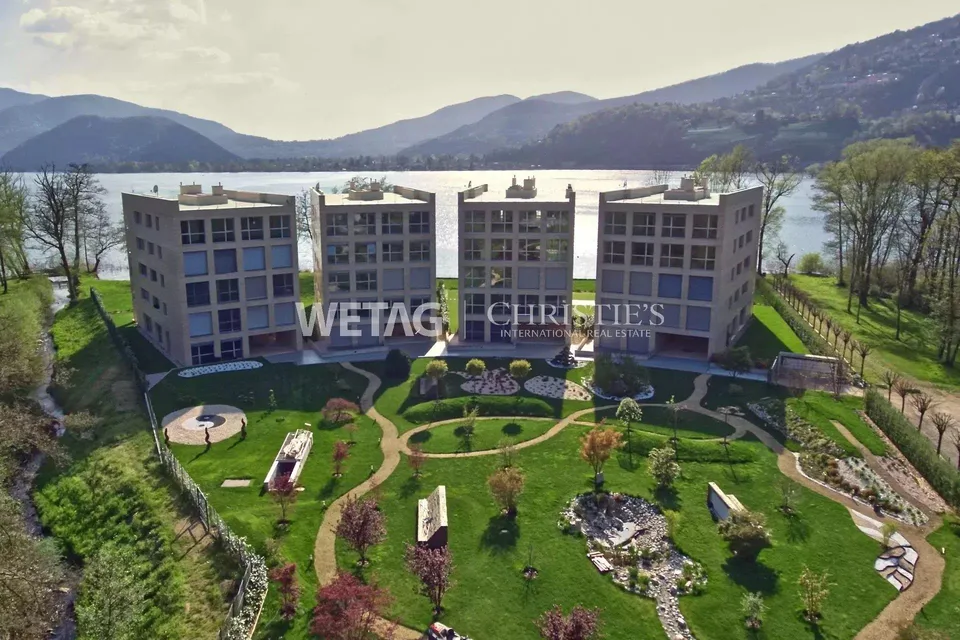 Luxus-Penthouse in Muzzano am Luganersee mit herrlicher Dachterrass...