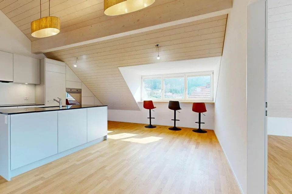 moderne 3.5-Zimmerwohnung mit eigenem Waschturm und Carport – Foto 7 von 17