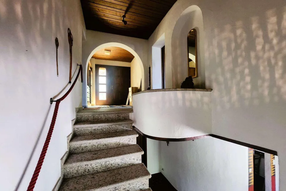 Einfamilienhaus mit grossem spektakulärem Garten