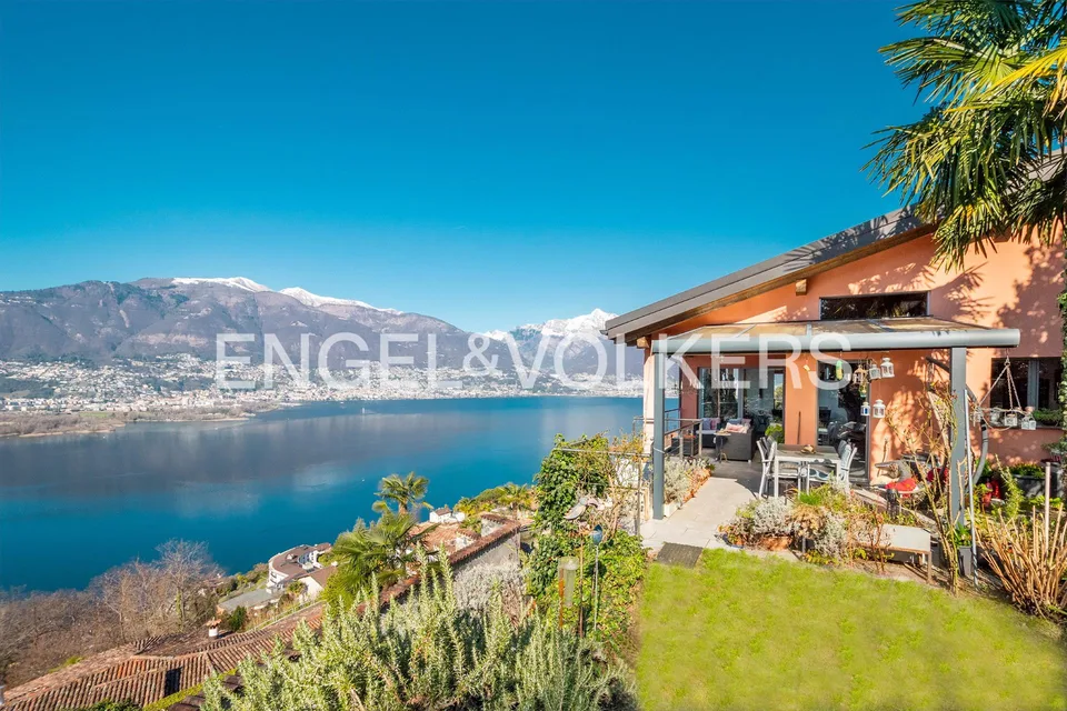 Maison de vacances lumineuse avec vue panoramique sur le lac (4)