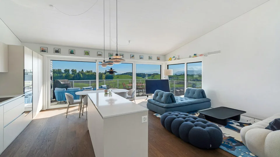Idylle familiale avec vue lointaine imprenable