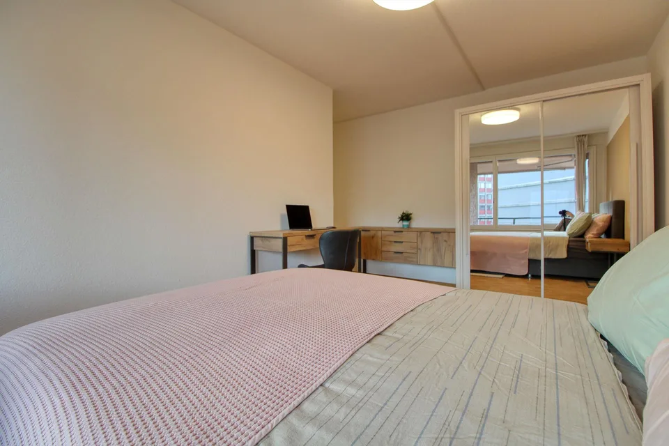 Schöne Zimmer an bester Lage nahe Sihlcity