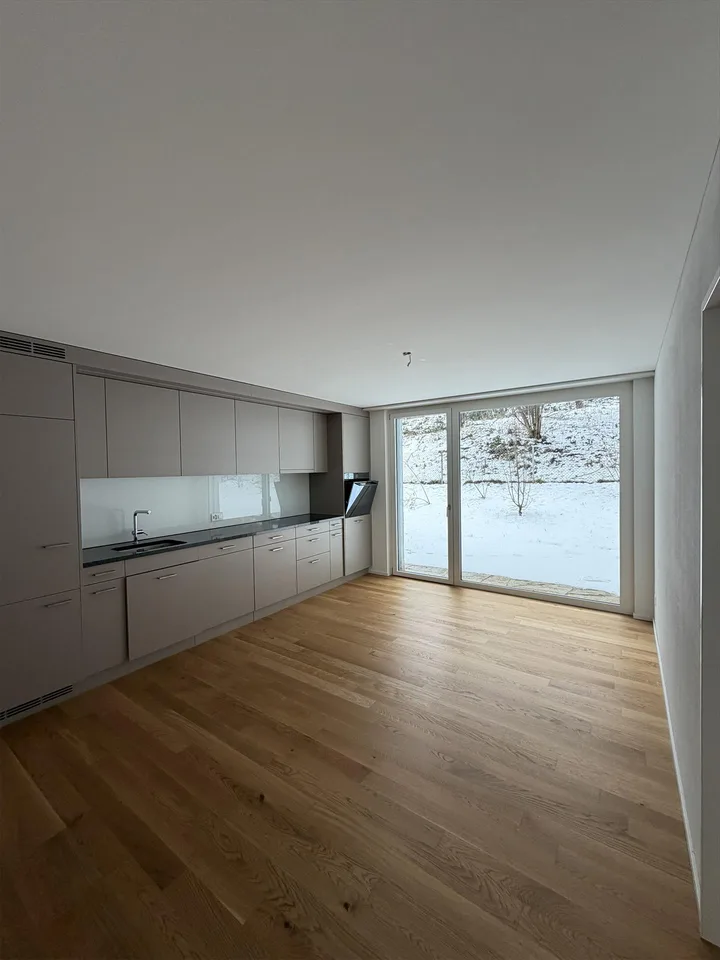 Appartement de 3,5 pièces lumineux dans un emplacement central disponible immédiatement