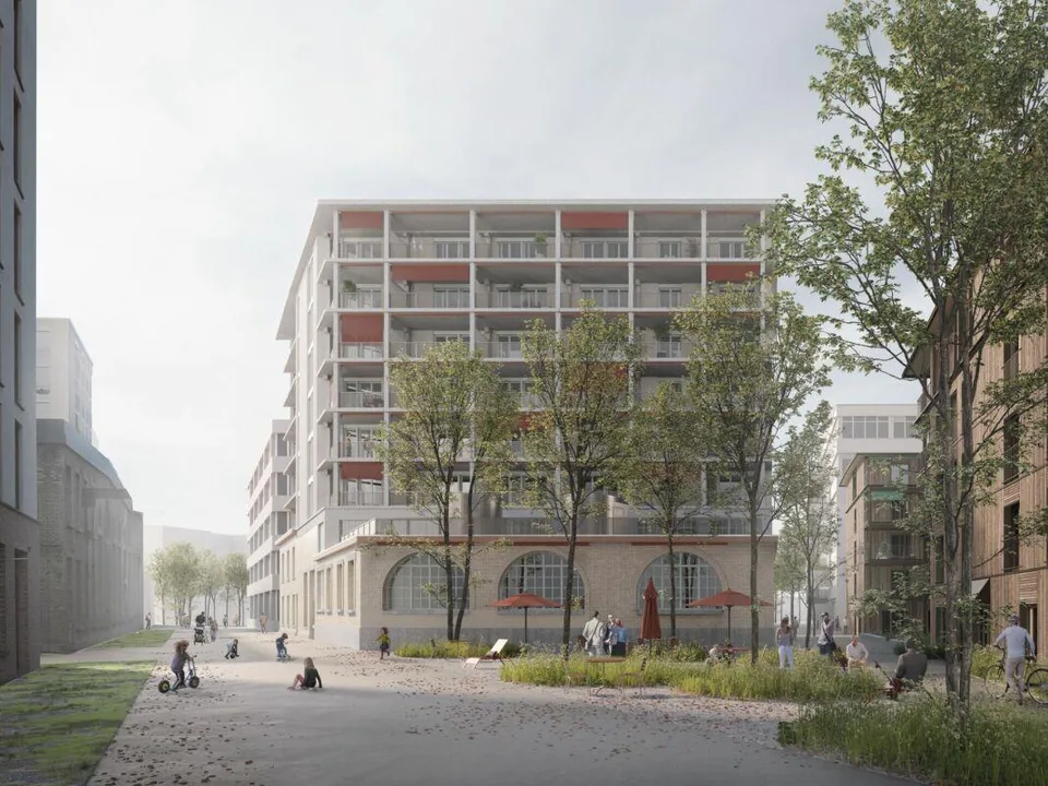 Appartement loft unique avec fenêtres en arc et terrasse sur le toit
