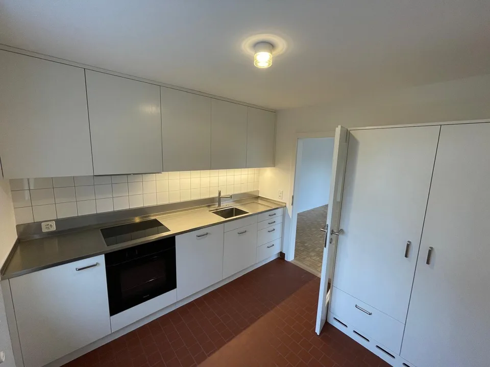 Renovierte 3.5-Zimmerwohnung in Allschwil zu vermieten