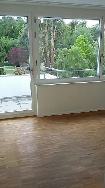 Appartamento moderno con ampia terrazza sul tetto – foto 8 di 12