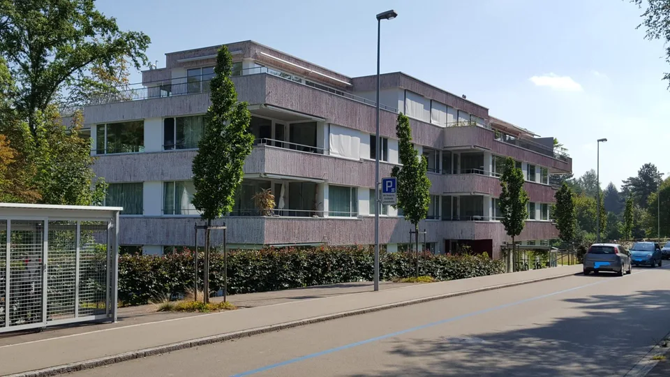 moderne Wohnung mit grosszügiger Dachterrasse