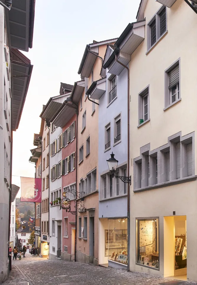 Attraktive 2 Zimmer Dachwohnung mit 5% Bruttorendite