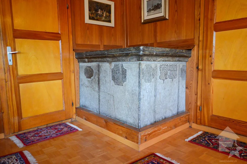 Magnificent Old Manor in Goms – photo 14 of 21