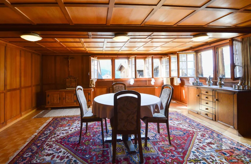 Magnificent Old Manor in Goms – photo 13 of 21