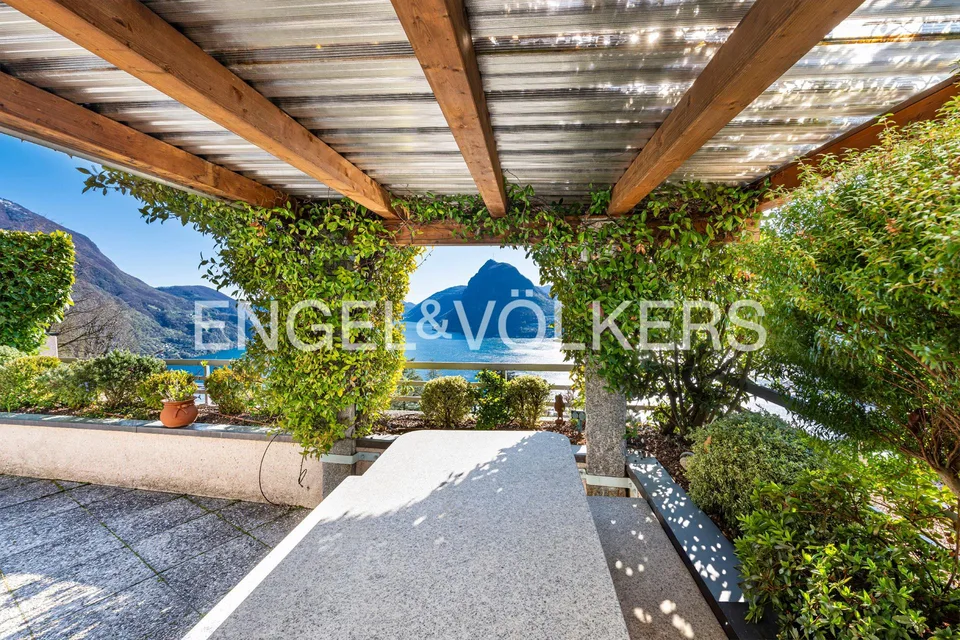 Penthouse mit Dachterrasse und Dépendance