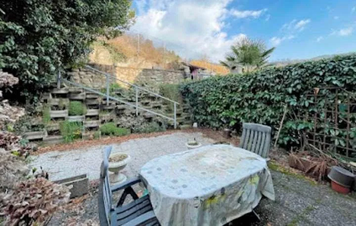 Seseglio (Chiasso) - Maison mitoyenne avec jardin privé dans un quartier calme – photo 13 sur 13