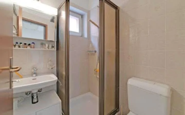 Seseglio (Chiasso) - Maison mitoyenne avec jardin privé dans un quartier calme – photo 11 sur 13