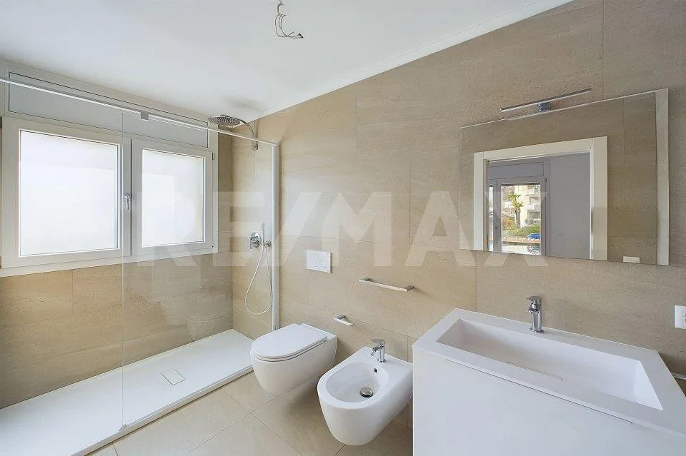 Moderno appartamento a reddito di 3½ locali in ottima posizione – Foto 12 von 13