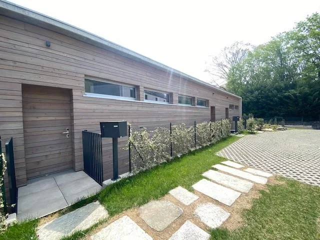 Semi-detached house with 4.5 rooms in new construction