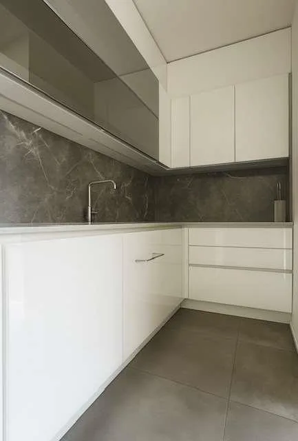 Modernes Apartment mit hochwertigen Ausstattungen, nahe bei den Dienstleistungen – Foto 10 von 13