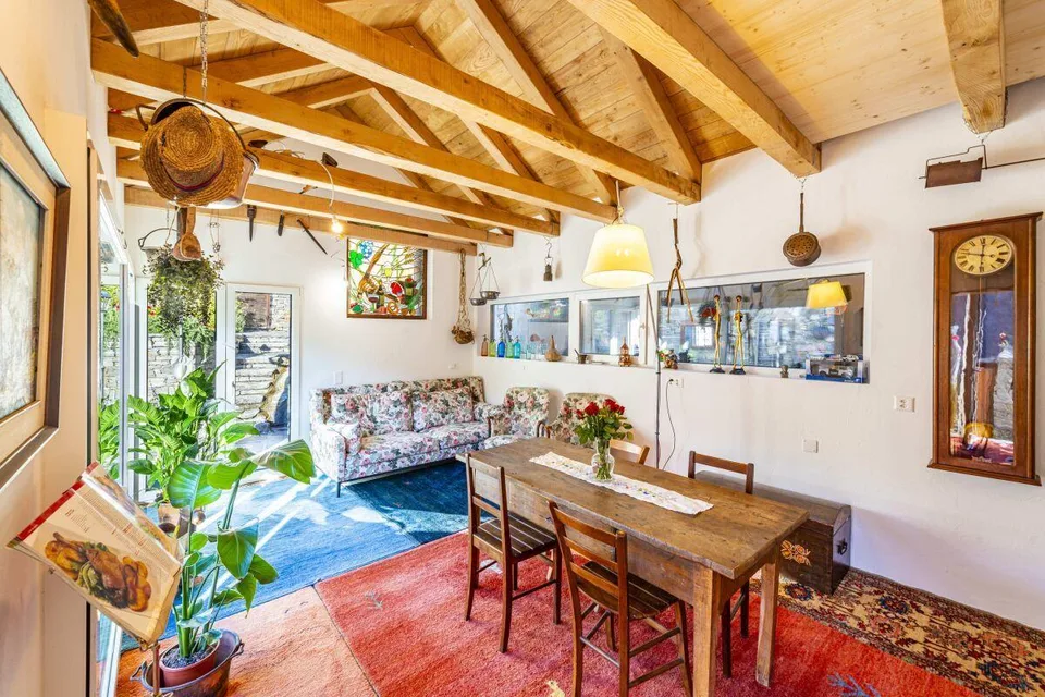 Capolavoro di rustico nella valle di James Bond