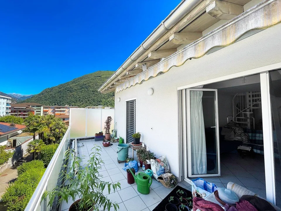 Grande appartamento 6.5 locali, Duplex con terrazza e parchegg